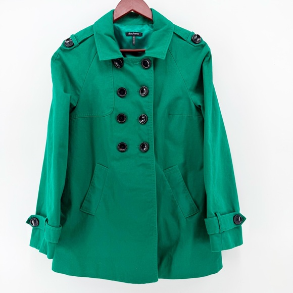Daisy Fuentes Jackets & Blazers - Daisy Fuentes Medium Emerald Green Double Breasted Short Trench Coat Jacket Chic